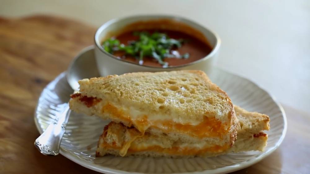 Air Fryer Grilled Cheese Sandwich